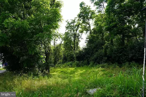Harold Drive, Martinsburg, WV 25403