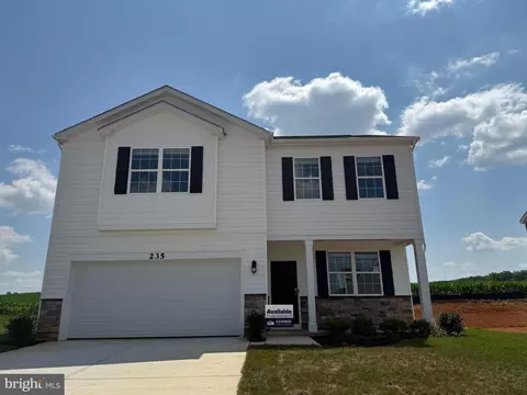 235 Orpington Dr, Martinsburg, WV 25403