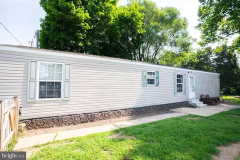 92 Edsel Ave, Martinsburg, WV 25405
