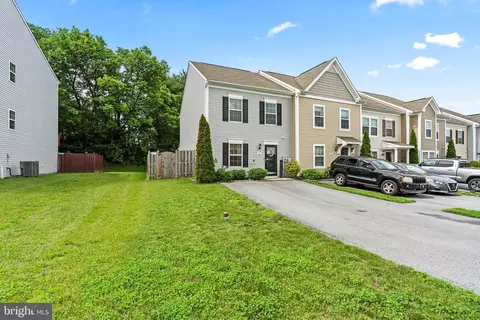 62 Teakwood Dr, Martinsburg, WV 25404