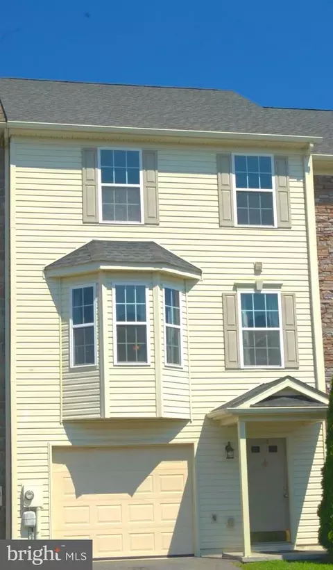 228 Morlatt Ln, Martinsburg, WV 25404