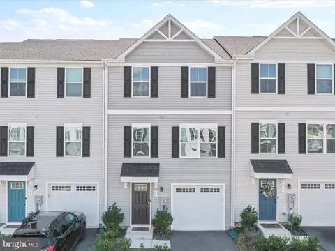 63 Ogunquit Dr, Martinsburg, WV 25403