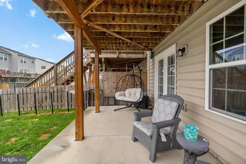 140 Quebec Ct, Falling Waters, WV 25419 photo 7