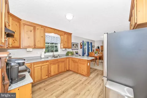 501 Macintosh Dr, Falling Waters, WV 25419 photo 14