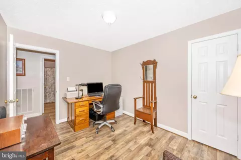 501 Macintosh Dr, Falling Waters, WV 25419 photo 29