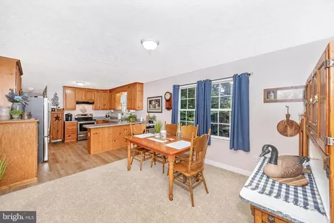 501 Macintosh Dr, Falling Waters, WV 25419 photo 7