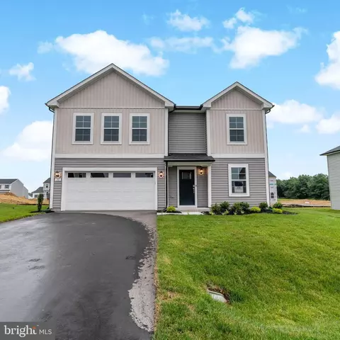 30 Grayling Rd, Inwood, WV 25428