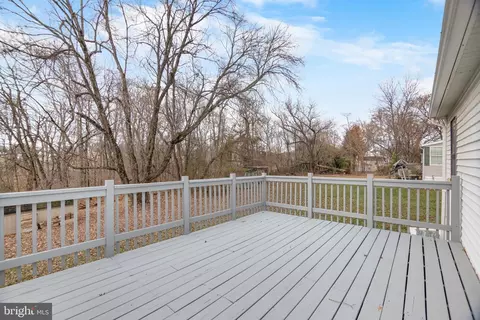 92 Pauls Pl, Falling Waters, WV 25419 photo 6