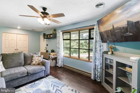 35 Hearthside Dr, Falling Waters, WV 25419 photo 13