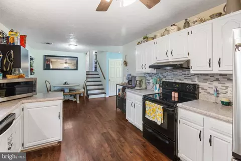 35 Hearthside Dr, Falling Waters, WV 25419 photo 19