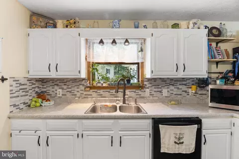 35 Hearthside Dr, Falling Waters, WV 25419 photo 18