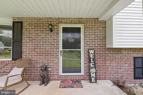 35 Hearthside Dr, Falling Waters, WV 25419 photo 9
