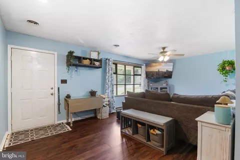 35 Hearthside Dr, Falling Waters, WV 25419 photo 11