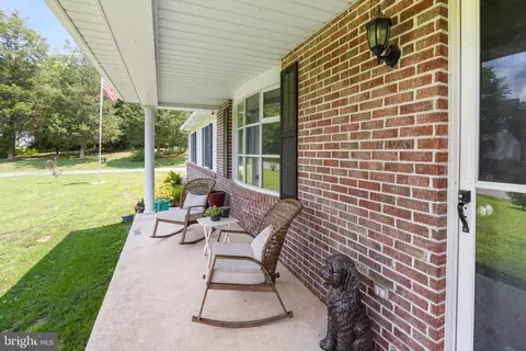 35 Hearthside Dr, Falling Waters, WV 25419 photo 8