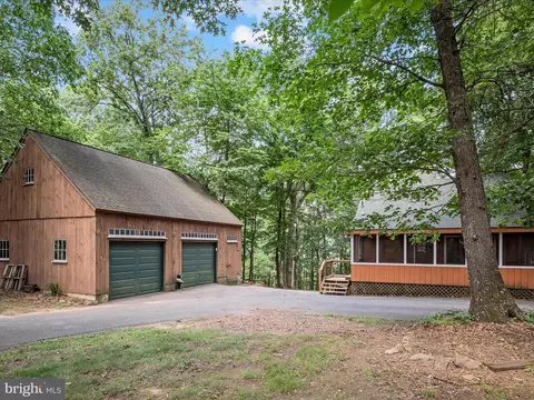 228 Atwood Dr, Gerrardstown, WV 25420