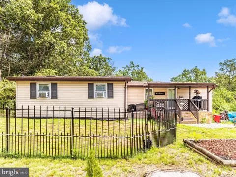 1130 Three Run Rd, Bunker Hill, WV 25413