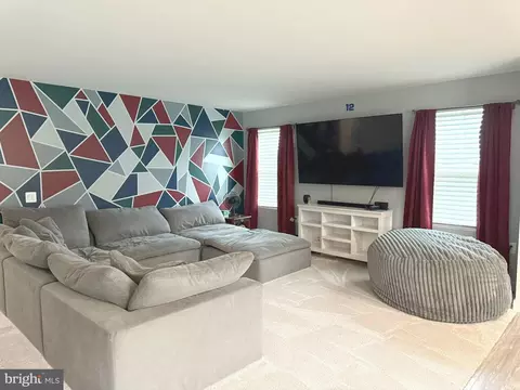 794 Switchgrass Ct, Bunker Hill, WV 25413 photo 3