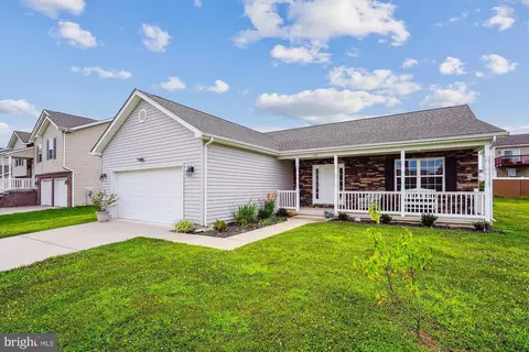110 Jabez Dr, Martinsburg, WV 25405