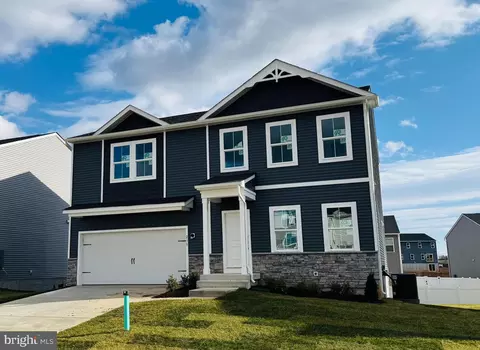 235 Valor Ln, Martinsburg, WV 25405