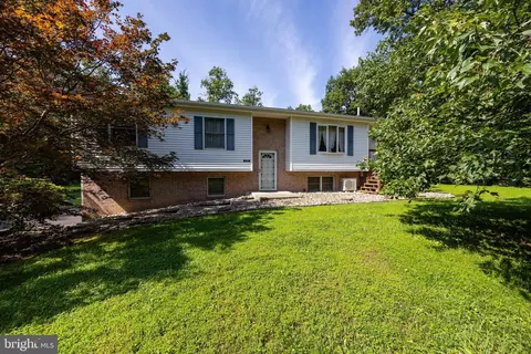 136 Tupelo Dr, Hedgesville, WV 25427