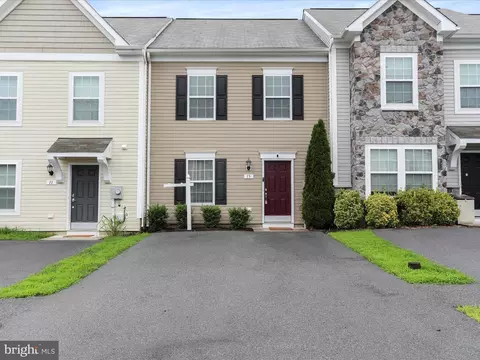 15 Teakwood Dr, Martinsburg, WV 25404