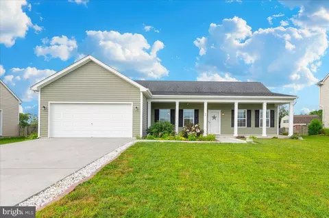 84 Piping Plover Way, Martinsburg, WV 25405