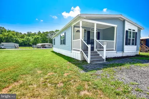 31 Gail Dr, Martinsburg, WV 25403