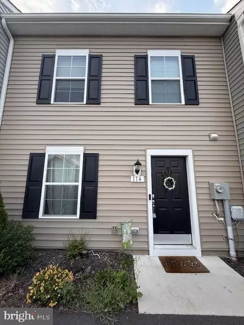 114 Whispering Pine Dr, Bunker Hill, WV 25413