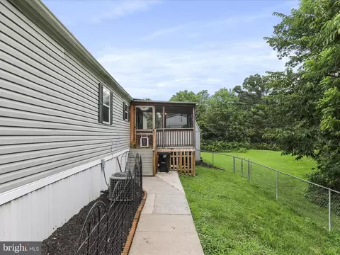 167 Zieglers Path, Falling Waters, WV 25419 photo 26