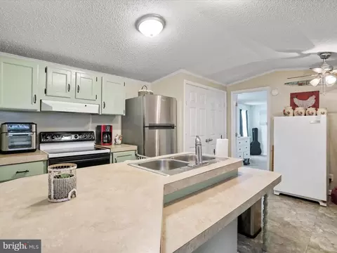 167 Zieglers Path, Falling Waters, WV 25419 photo 11