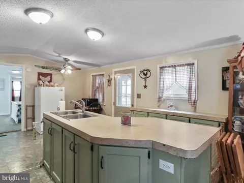 167 Zieglers Path, Falling Waters, WV 25419 photo 8