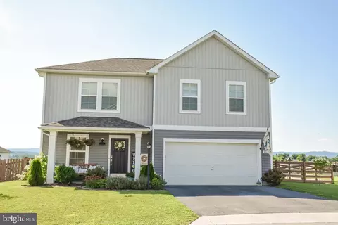 138 Muscovoy Dr, Bunker Hill, WV 25413