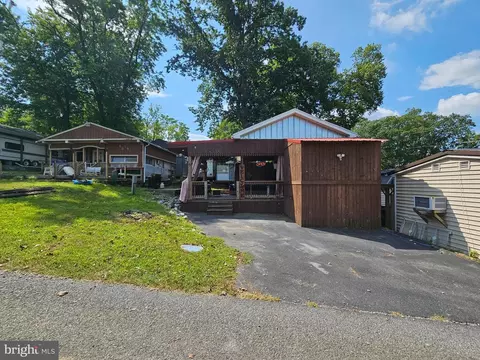 Block 43 Lot 15 Barkway Dr, Falling Waters, WV 25419