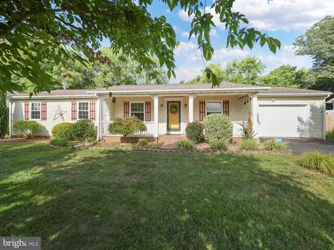 128 Dexter Dr, Martinsburg, WV 25405
