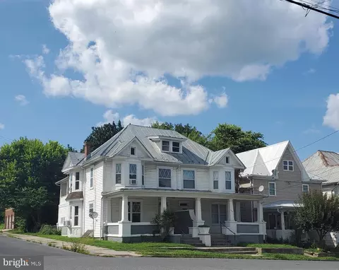 449 451 Faulkner Ave, Martinsburg, WV 25401