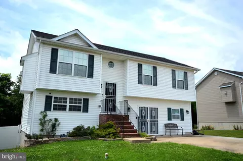 95 Buchanan Ln, Inwood, WV 25428