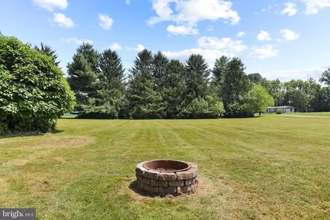 19 Regency Dr, Falling Waters, WV 25419 photo 24