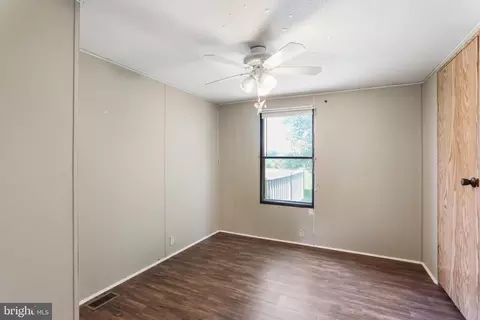 19 Regency Dr, Falling Waters, WV 25419 photo 13