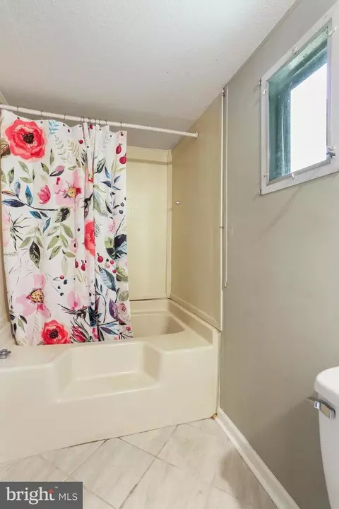 19 Regency Dr, Falling Waters, WV 25419 photo 21