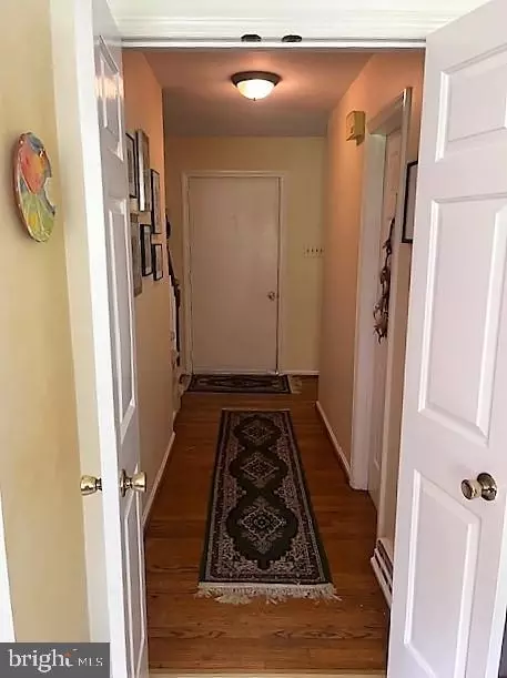 Entry Way - 51 Moore Ln, Falling Waters, WV 25419 photo 2 of 7