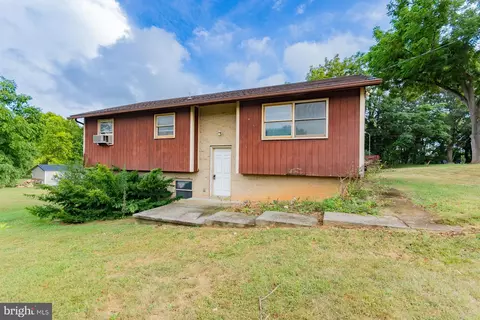 4984 Shepherdstown Rd, Martinsburg, WV 25404