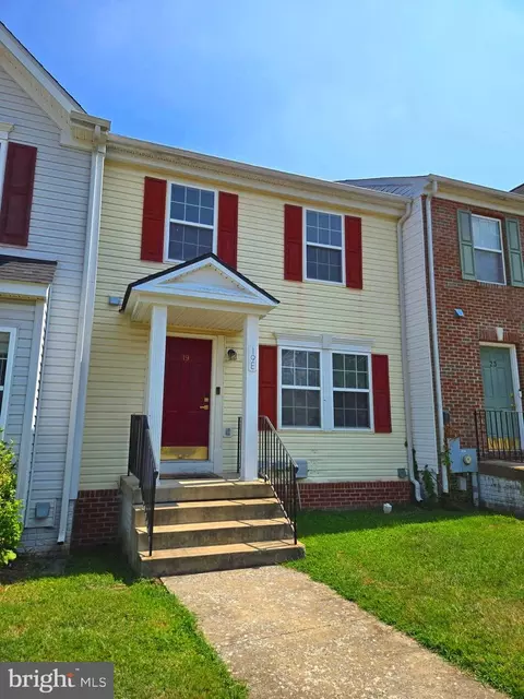 19 Litchfield Ln E, Martinsburg, WV 25405