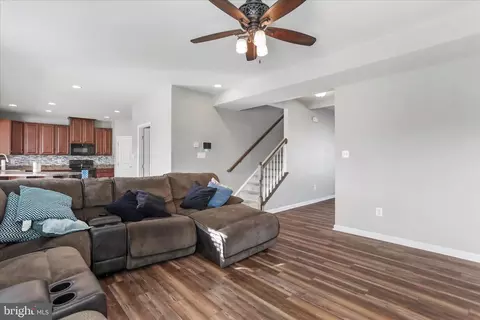35 Sirocco Ct, Falling Waters, WV 25419 photo 8