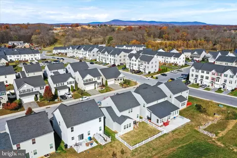 35 Sirocco Ct, Falling Waters, WV 25419 photo 38