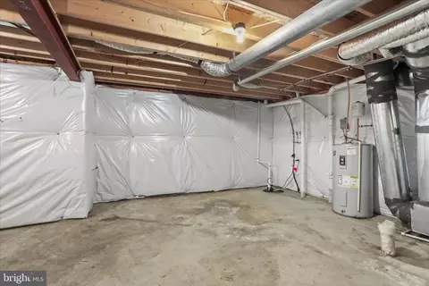 35 Sirocco Ct, Falling Waters, WV 25419 photo 32