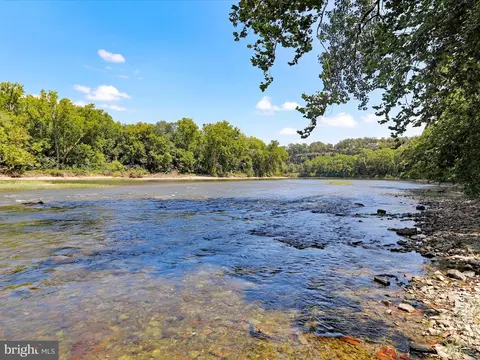 View/Area - 999 Aspero Ln, Falling Waters, WV 25419 photo 4 of 9