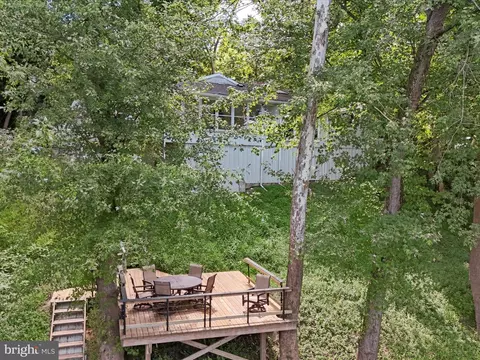 Exterior - 999 Aspero Ln, Falling Waters, WV 25419 photo 13 of 13