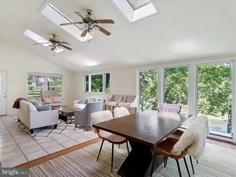Dining - 999 Aspero Ln, Falling Waters, WV 25419 photo 1 of 2