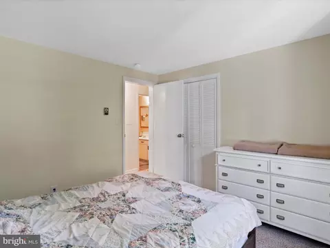 Bedroom - 999 Aspero Ln, Falling Waters, WV 25419 photo 4 of 9