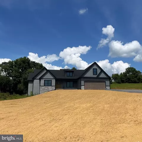 39 Falkirk Dr, Martinsburg, WV 25403